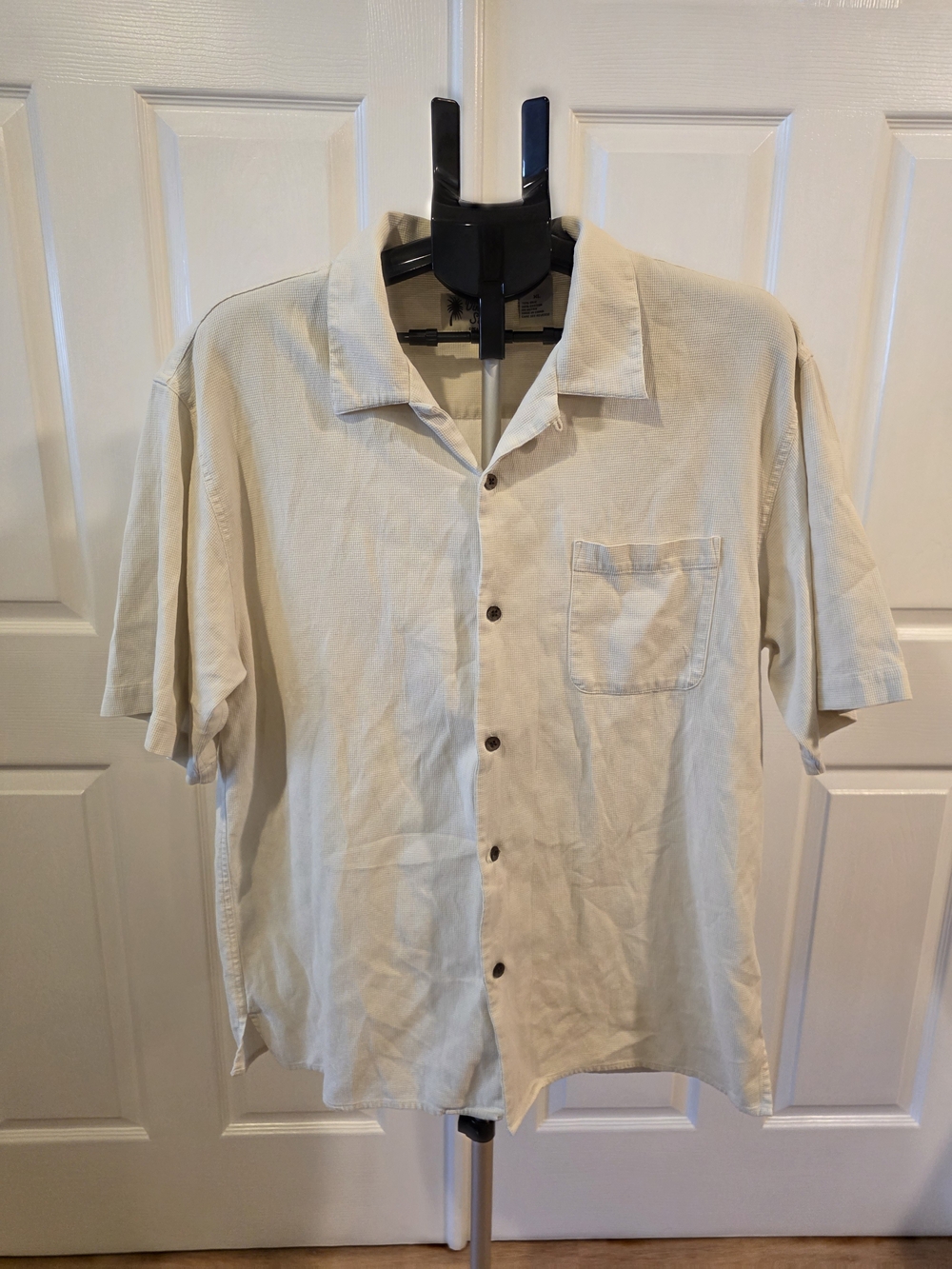 Vintage Silk - Men's Cream Short Sleeve Button-Down Camp Shirt